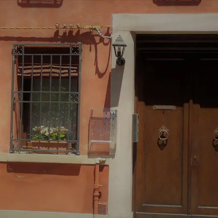 Delizia Estense Apartman *